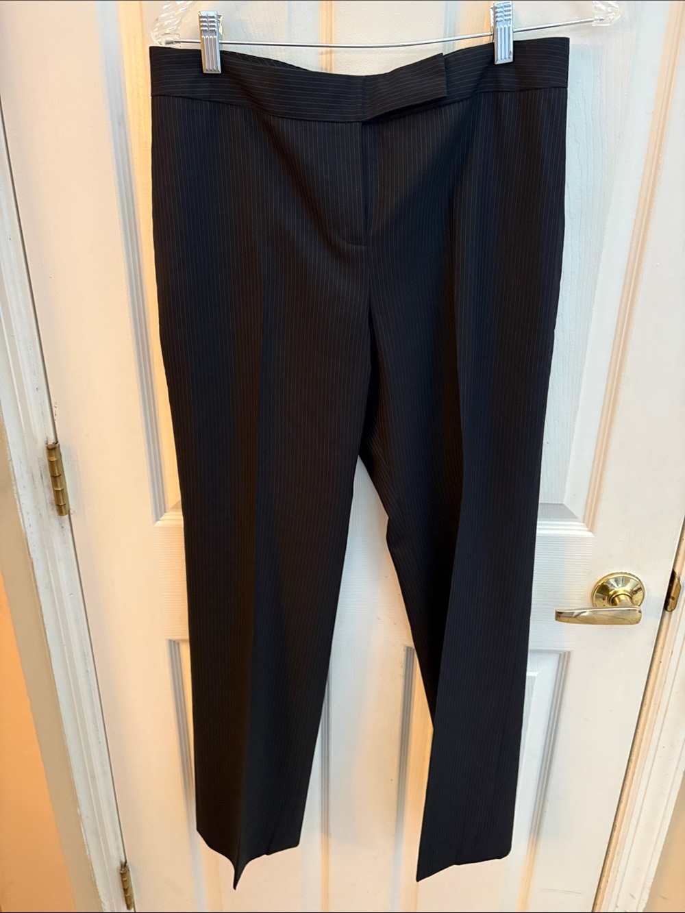 Ann Taylor black size 6P petite Pinstripe Women's Suit Jacket & Pants like new - Picture 6 of 11